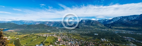 Panoramafoto Südtiroler Unterland mit Tramin